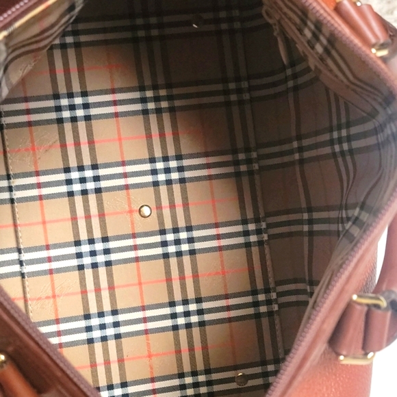 ❤HOST PICK❤ Burberry - Picture 12 of 17
